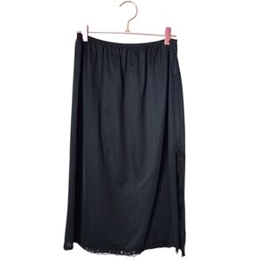 VINTAGE BLUSH nylon slip skirt with lace trim slit‎ in black size M
